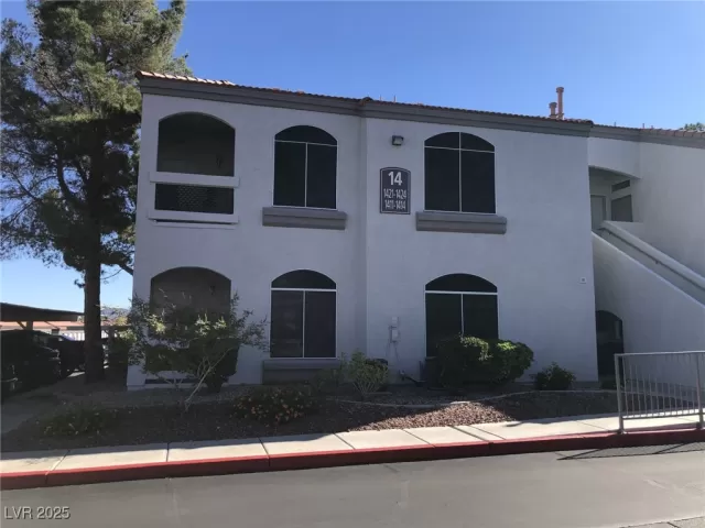 MLS: 2729544 Condo For Sale