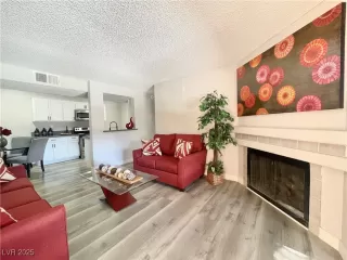 Photo #1: 2729554 Listing