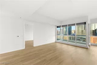 Photo #1: 2729562 Listing 