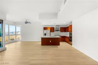 Photo #4: 2729562 Listing 