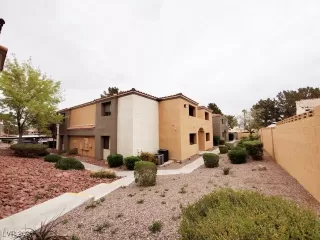 Photo #1: 2729577 Listing 