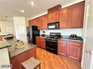 Photo #1: 2729586 Listing