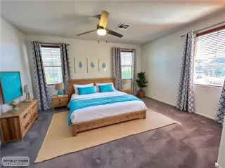 Photo #2: 2729586 Listing