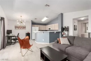 Photo #3: 2729591 Listing 