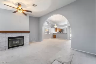 Photo #3: 2729604 Listing