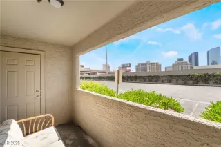 Photo #1: 2729605 Listing 