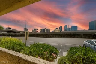 Photo #4: 2729605 Listing 