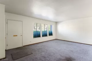 Photo #3: 2729613 Listing