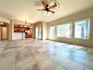 Photo #2: 2729629 Listing 