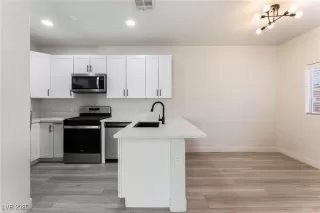 Photo #6: 2729642 Listing 