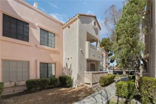 Photo #1: 2729669 Listing 