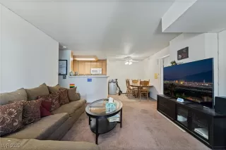 Photo #6: 2729669 Listing 