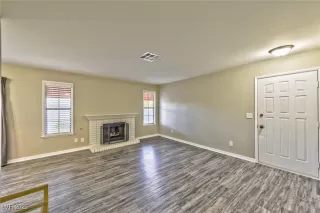 Photo #4: 2729680 Listing 