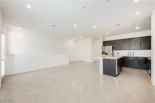 Photo #5: 2729686 Listing 