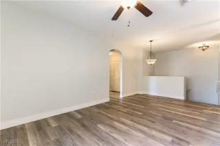 Photo #3: 2729688 Listing 