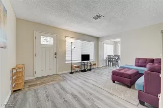 Photo #4: 2729694 Listing 