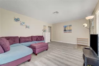 Photo #5: 2729694 Listing 