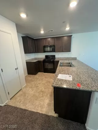 Photo #2: 2729703 Listing