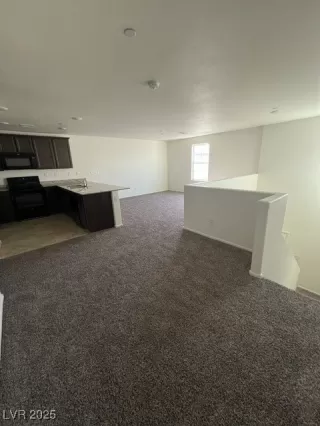 Photo #3: 2729703 Listing