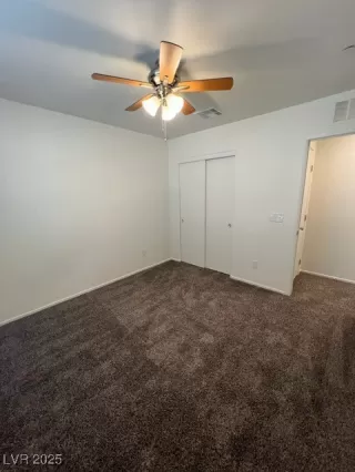 Photo #5: 2729703 Listing