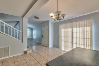 Photo #4: 2729705 Listing 