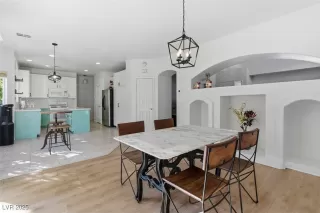 Photo #3: 2729727 Listing