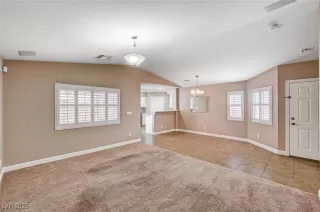 Photo #6: 2729733 Listing