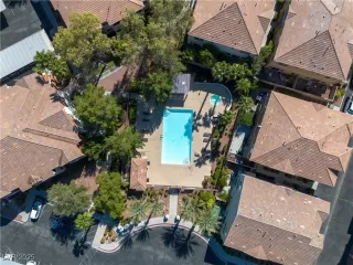 Photo #1: 2729737 Listing 
