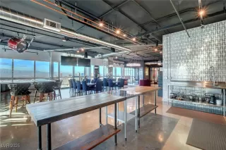 Photo #5: 2729766 Listing