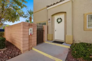 Photo #2: 2729770 Listing 