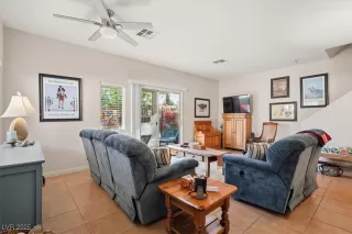 Photo #4: 2729770 Listing 