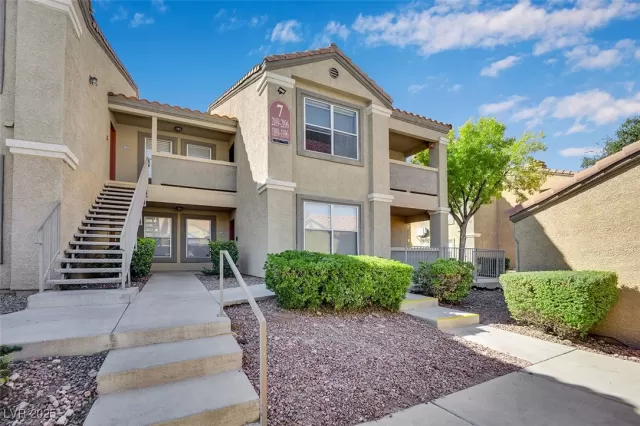 MLS: 2729807 Condo For Sale
