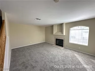 Photo #2: 2729818 Listing 