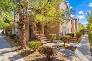 Photo #3: 2729824 Listing