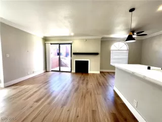 Photo #3: 2729826 Listing 