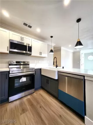 Photo #5: 2729826 Listing 