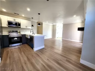 Photo #6: 2729826 Listing 