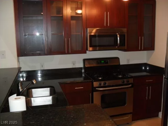 MLS: 2729833 Condo For Sale