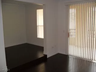 Photo #5: 2729833 Listing 