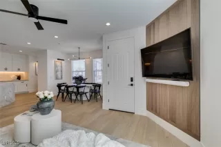 Photo #2: 2729834 Listing 