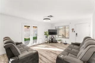 Photo #4: 2729835 Listing 
