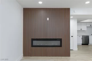 Photo #4: 2729879 Listing