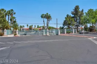 Photo #1: 2729896 Listing 