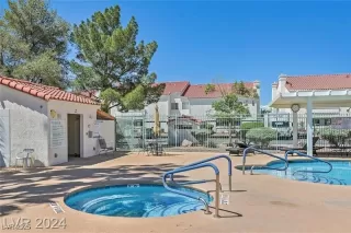 Photo #6: 2729896 Listing 