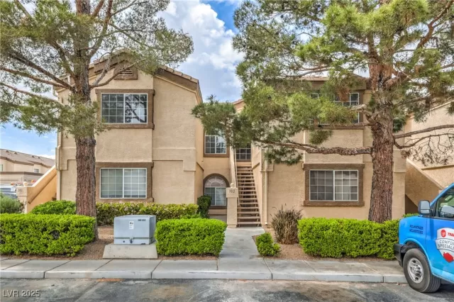 MLS: 2729897 Condo For Sale