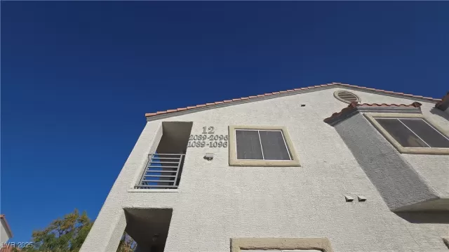 MLS: 2729940 Condo For Sale