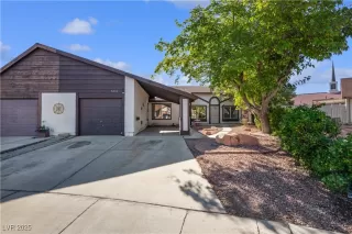 Photo #1: 2729948 Listing 