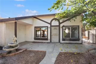 Photo #4: 2729948 Listing 