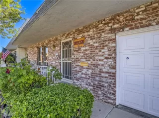 Photo #2: 2729952 Listing