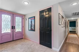 Photo #3: 2729958 Listing
